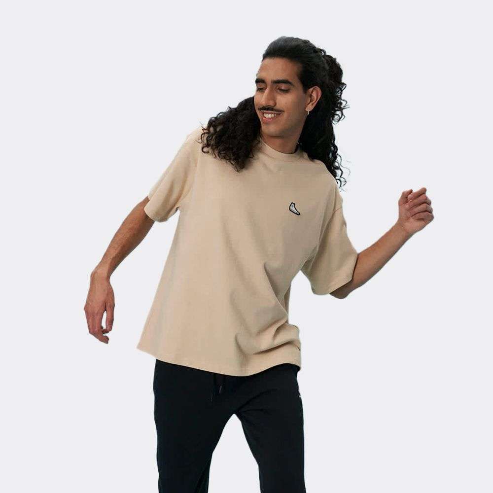Converse Go-To Sneaker Patch Loose Fit T-Shirt unisex t-shirt-picture-13