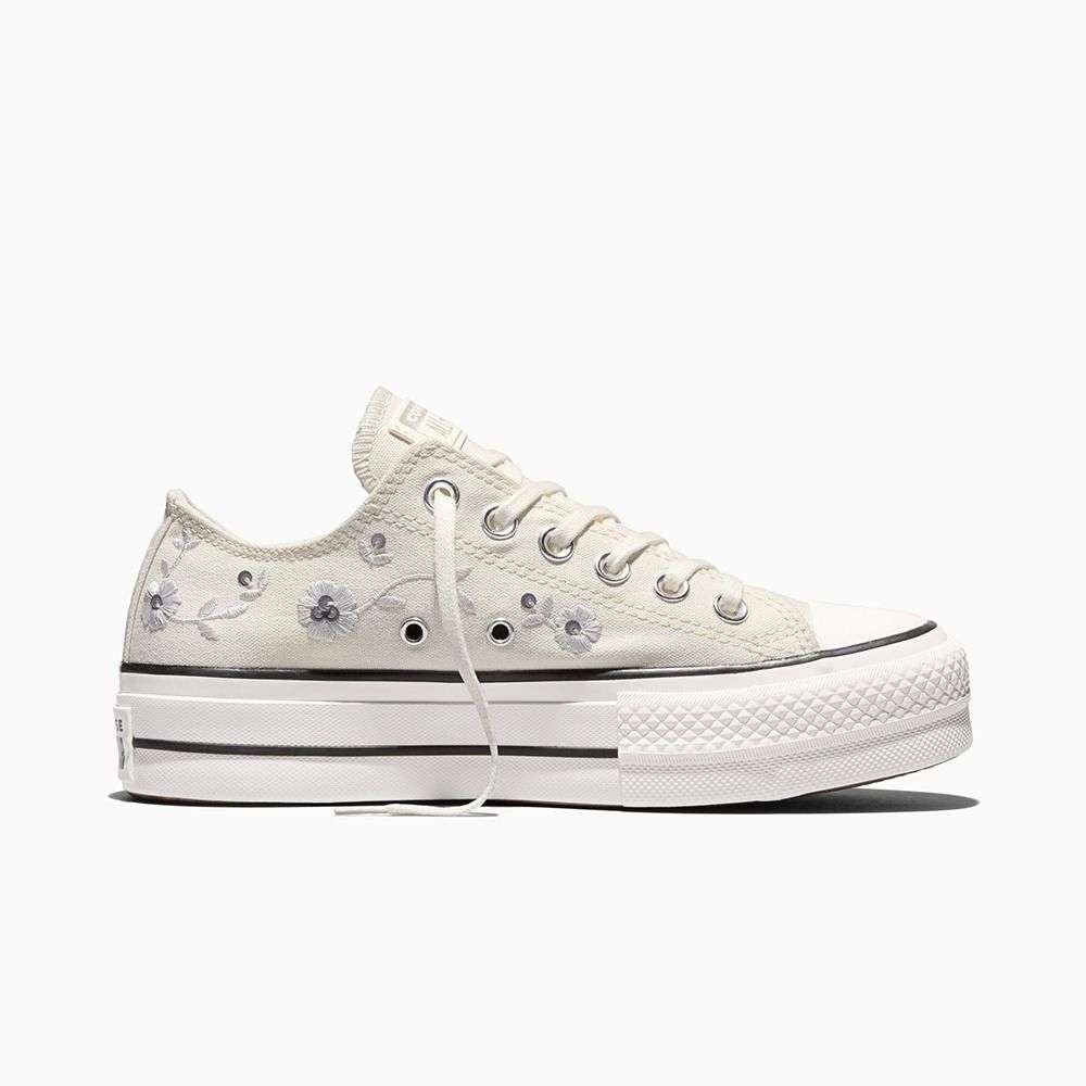 Chuck Taylor All Star Lift women low top shoe-image-2