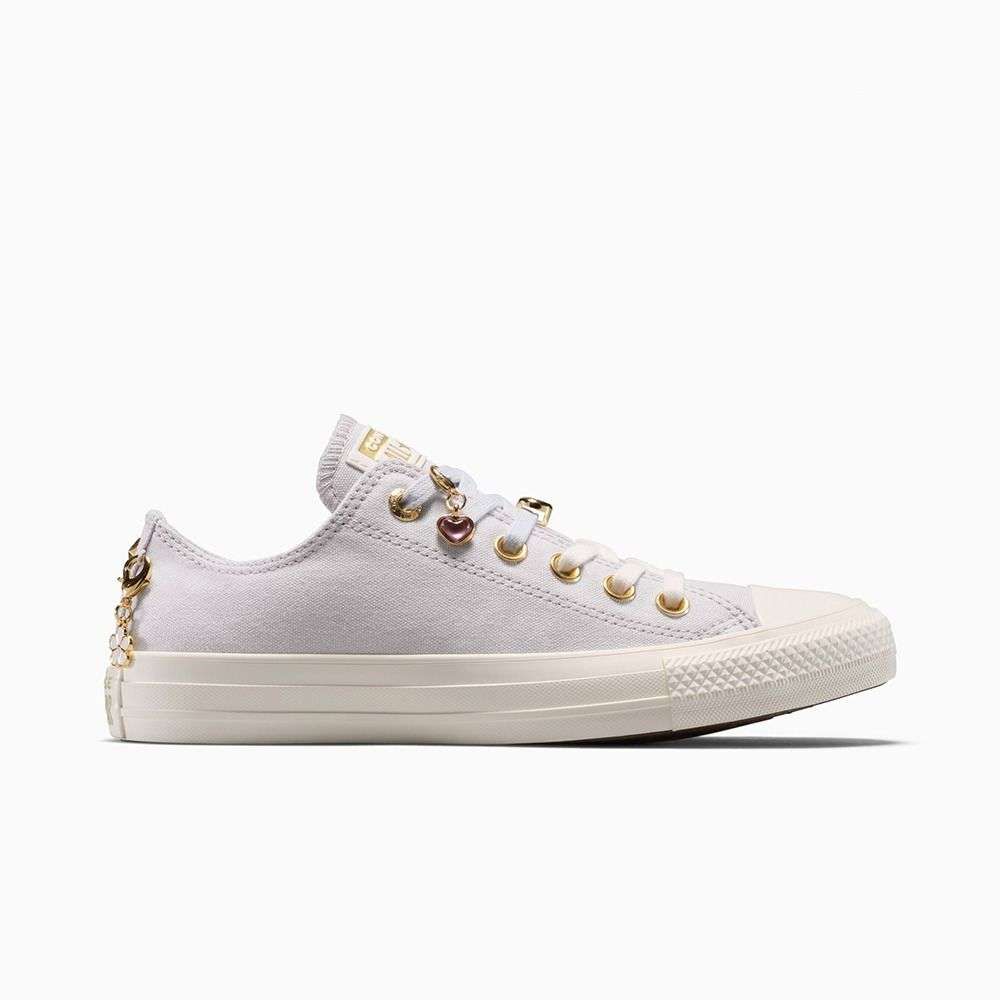 Chuck Taylor All Star Charms women low top shoe