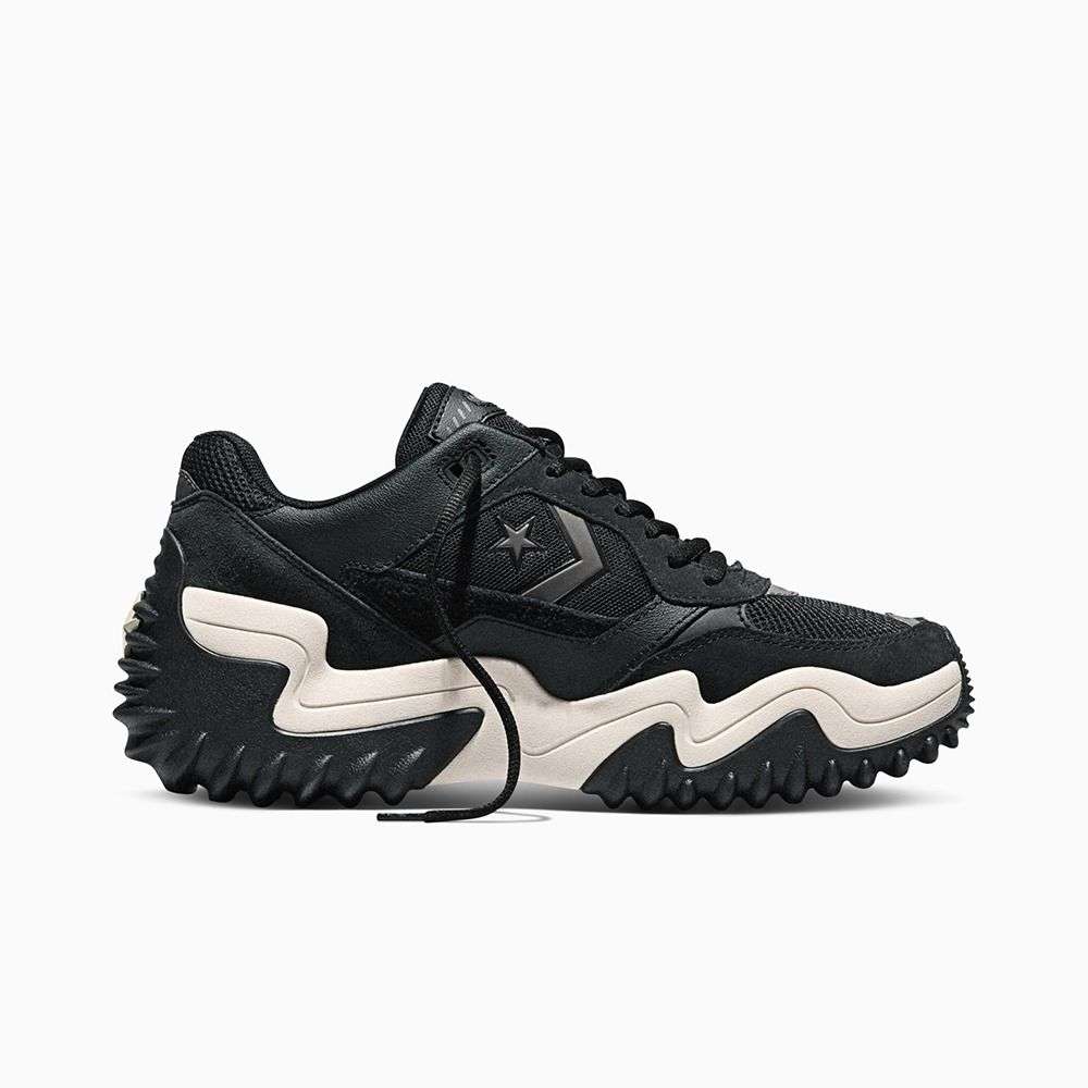 Converse Wave Motion Trainer unisex low top shoe