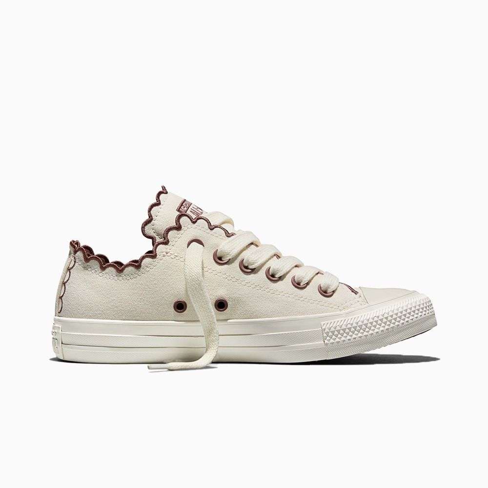 Chuck Taylor All Star women low top shoe-image-18