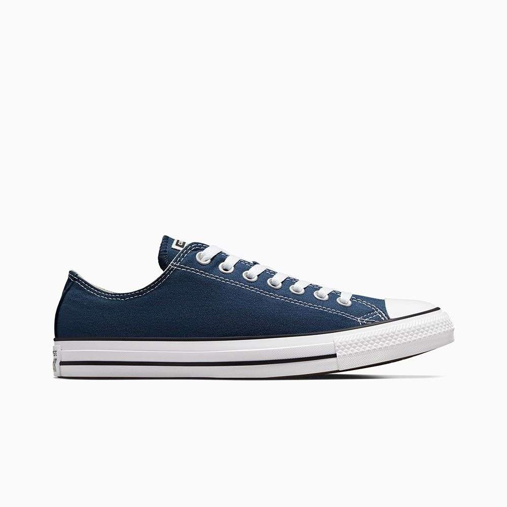 Chuck Taylor All Star unisex low top shoe